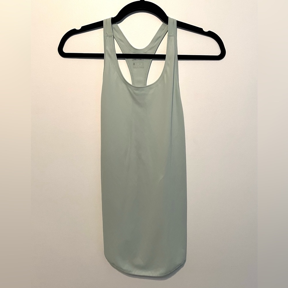 Women’s NIKE tank top - XS - reflective features